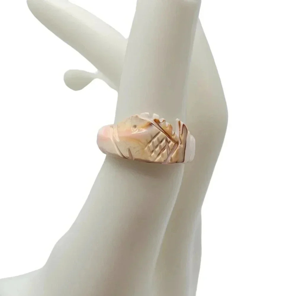 Pink Brown Carved Shell Fish Ring Size 5.75 Vintage